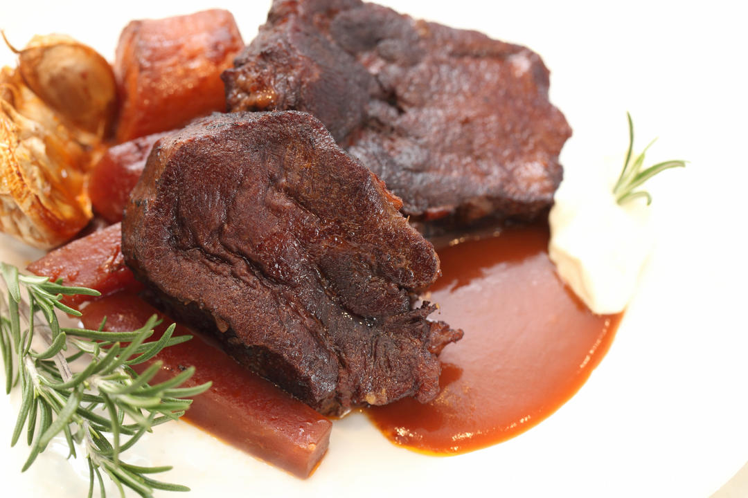 【0789】红酒炖牛舌（甜菜配菜版） <302小厨房>