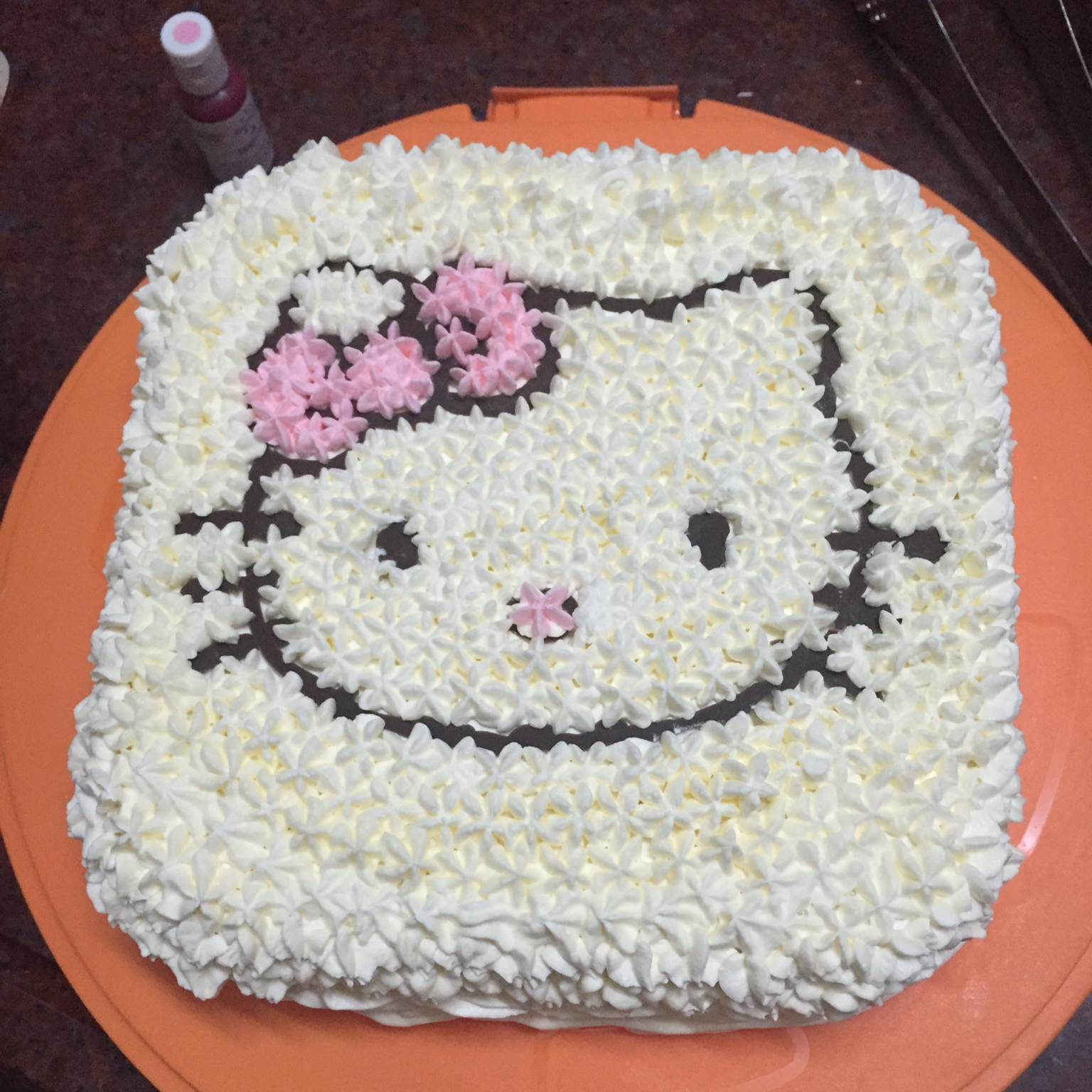 hellokitty的鲜奶蛋糕