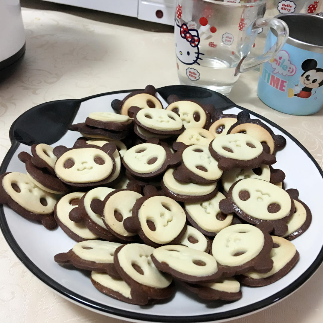 黑白熊猫饼干