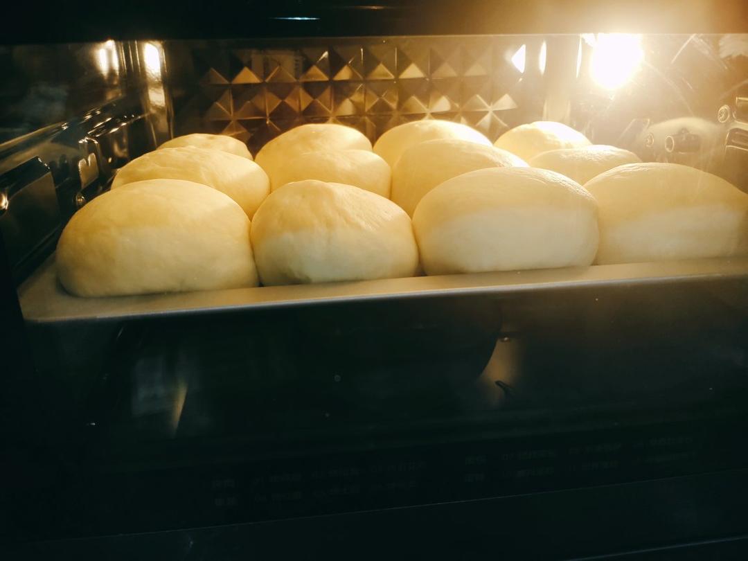 超软牛奶餐包，此配方超软不甜易出膜，放一礼拜不变硬