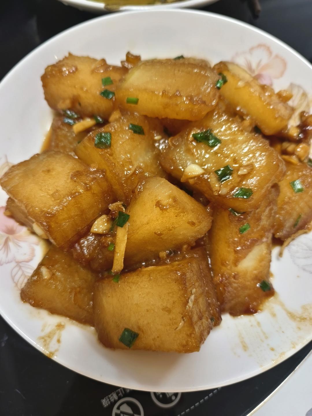 红烧冬瓜最完美做法，不加一滴水，瞬间秒杀红烧肉