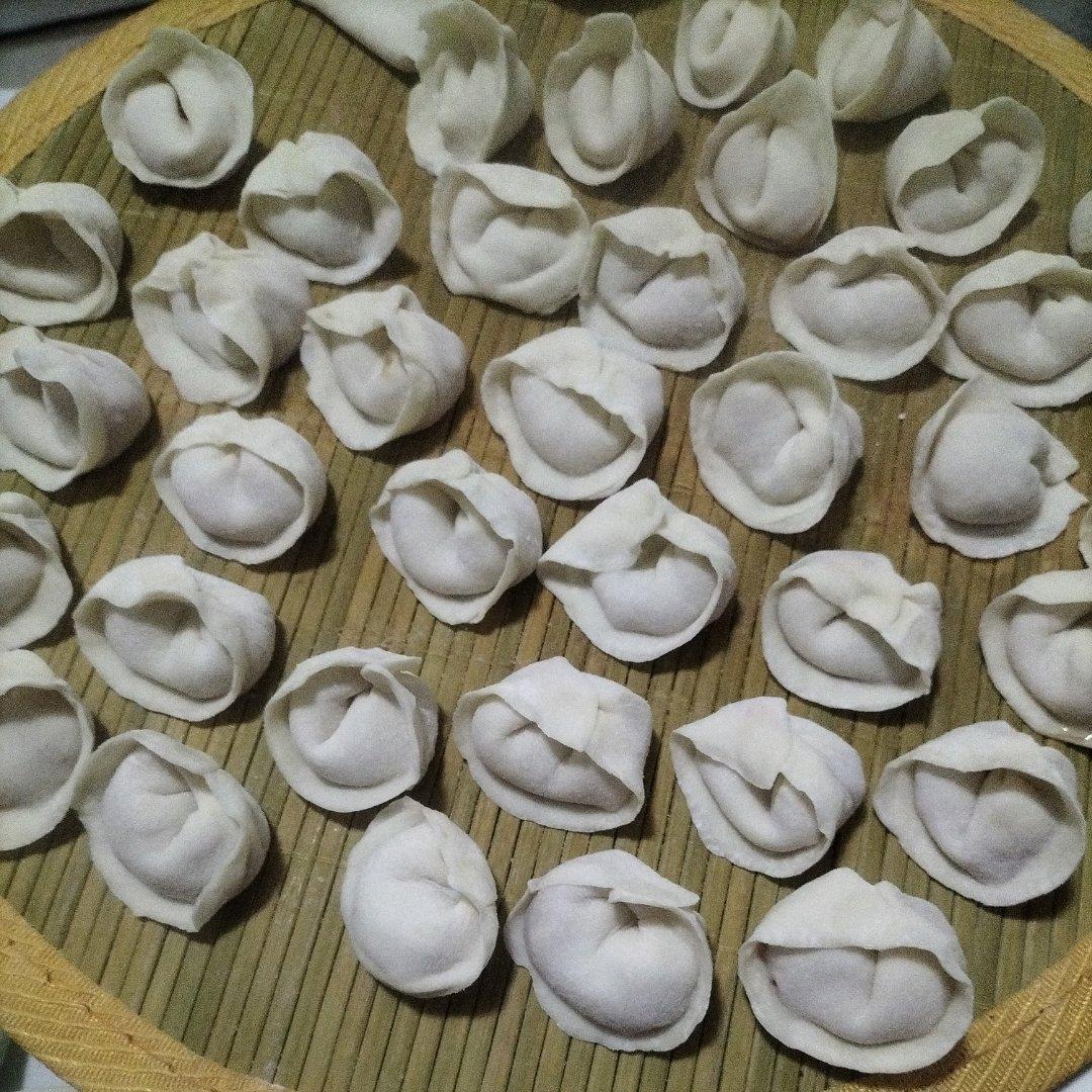 一款非常鲜美的馄饨饺子馅：菌菇三鲜虾仁馅