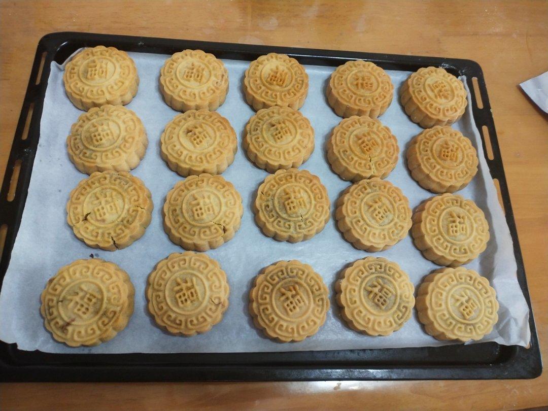 广式莲蓉（豆沙）蛋黄月饼（超详细步骤）