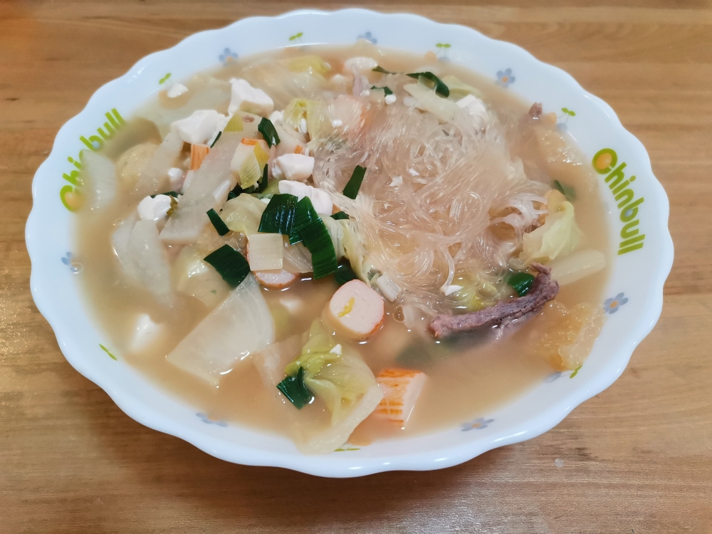 升级懒人版丸子白菜粉丝豆腐汤的做法