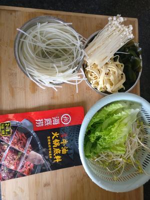麻辣砂锅米线的做法 步骤1