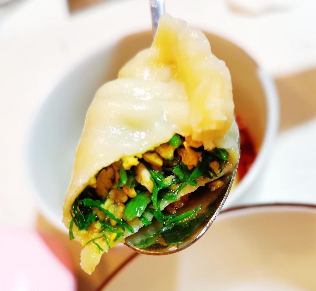 等待苍老了谁-1做的茴香鸡蛋素饺子