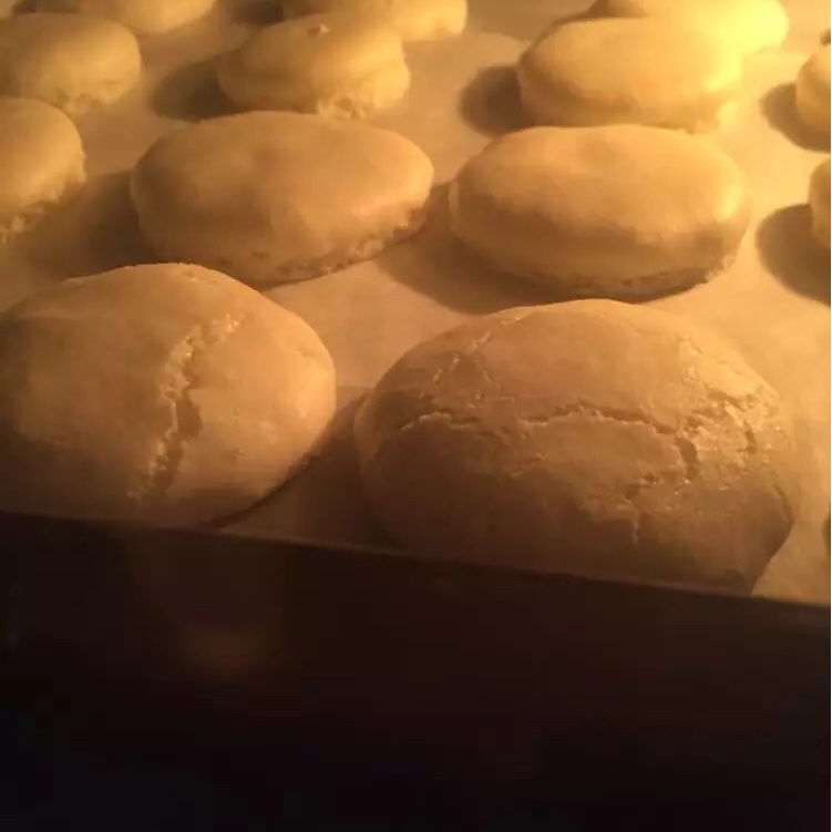 第一次做都不会失败的马卡龙（屌丝版）