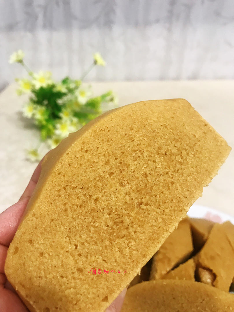 马拉糕，软糯弹韧，香甜细腻，和一般发糕不一样