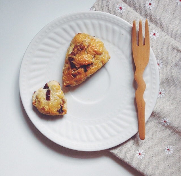 藤田千秋的红枣核桃酸奶司康（伪）