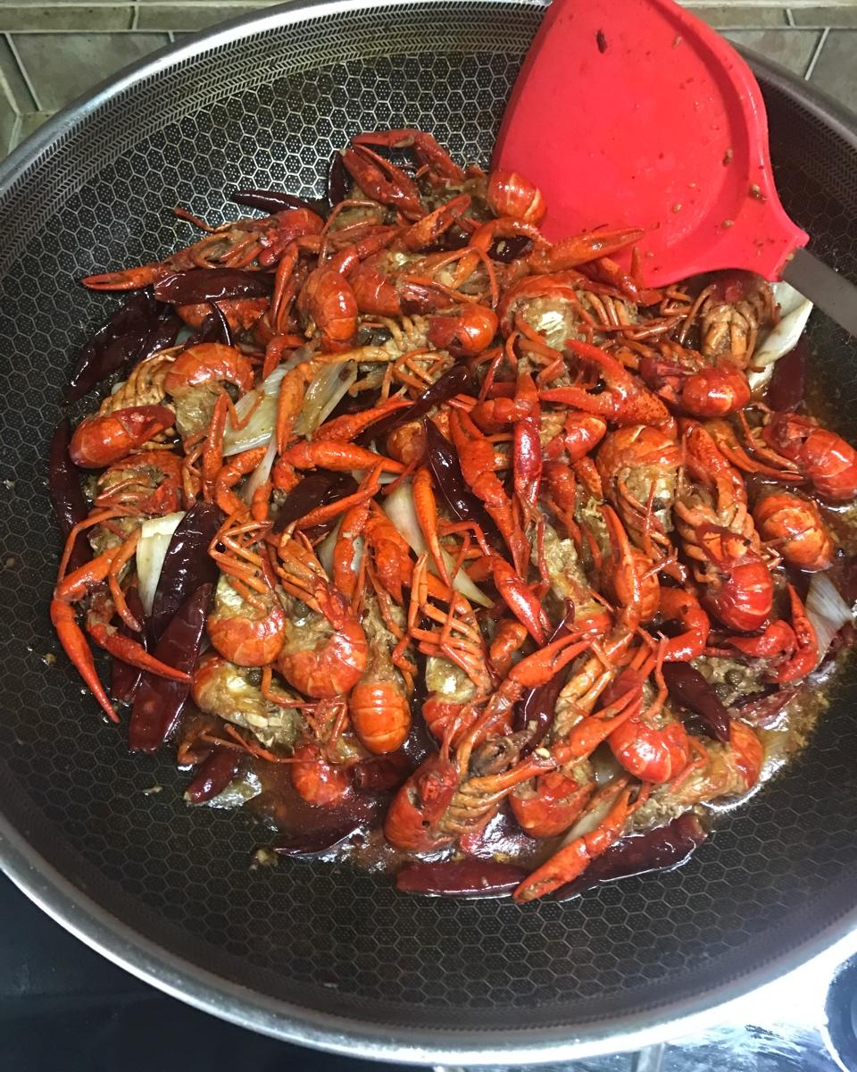 厨师长教你：“麻辣小龙虾”的家常做法 ,好吃的停不下来