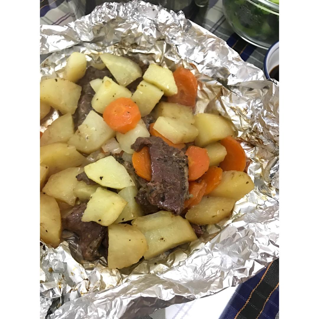 胡萝卜土豆烤牛排
