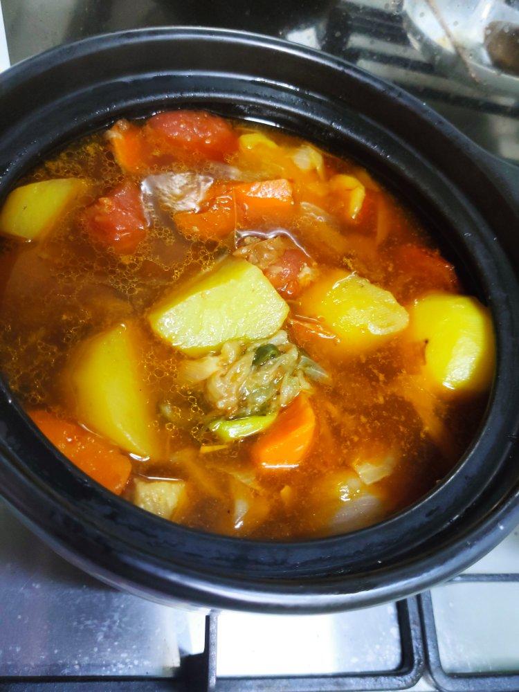 番茄土豆炖牛腩
