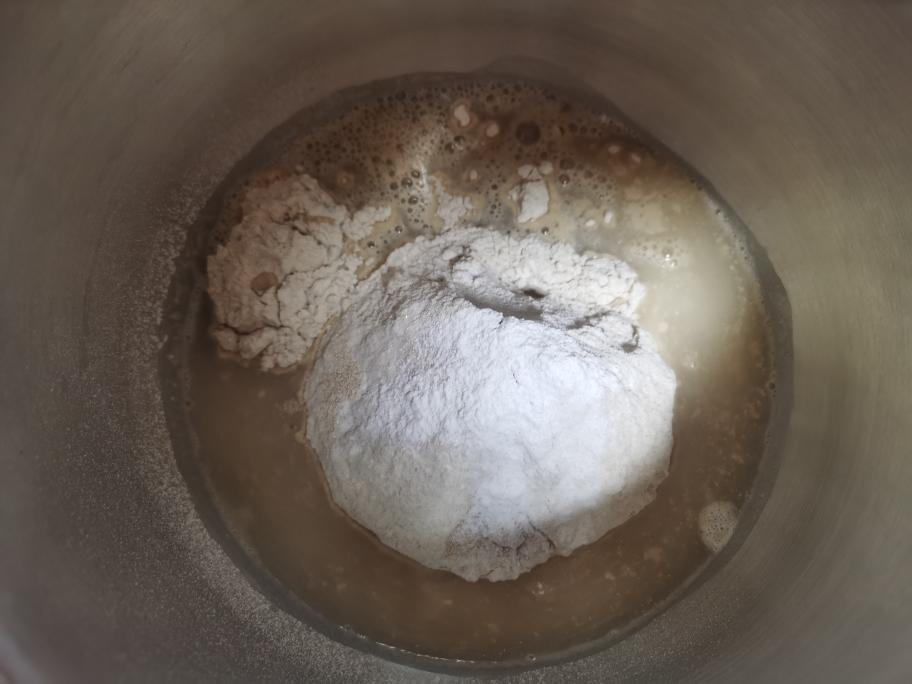 纯奶手撕吐司的做法 步骤1