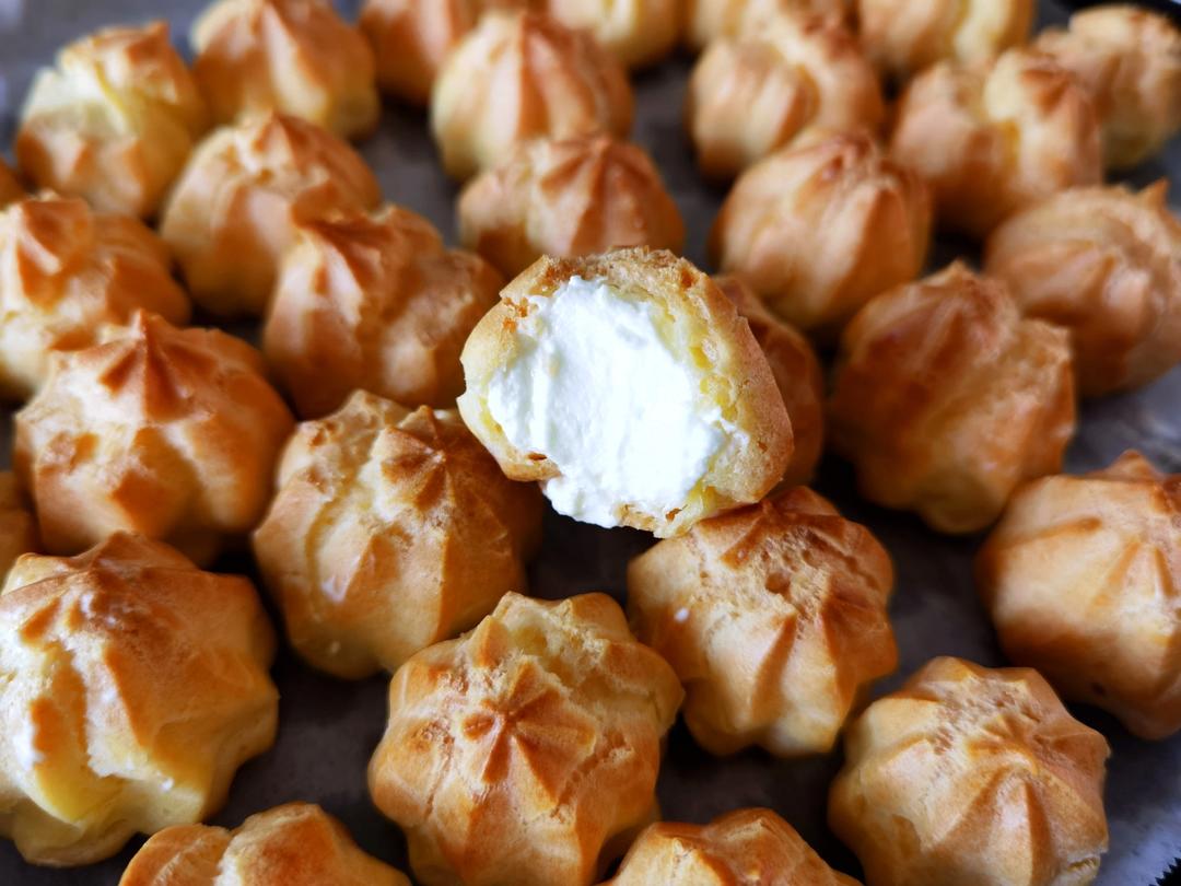 简单易成功的奶油小泡芙做法