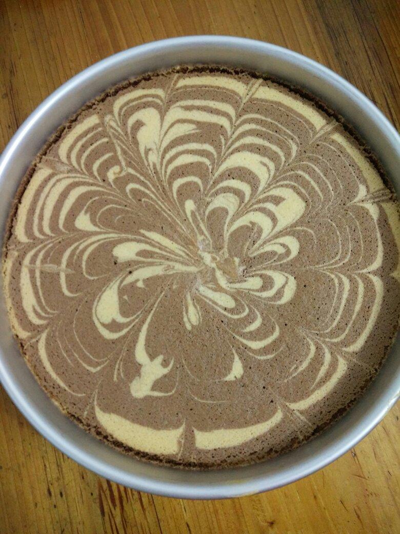 双色拉花戚风蛋糕