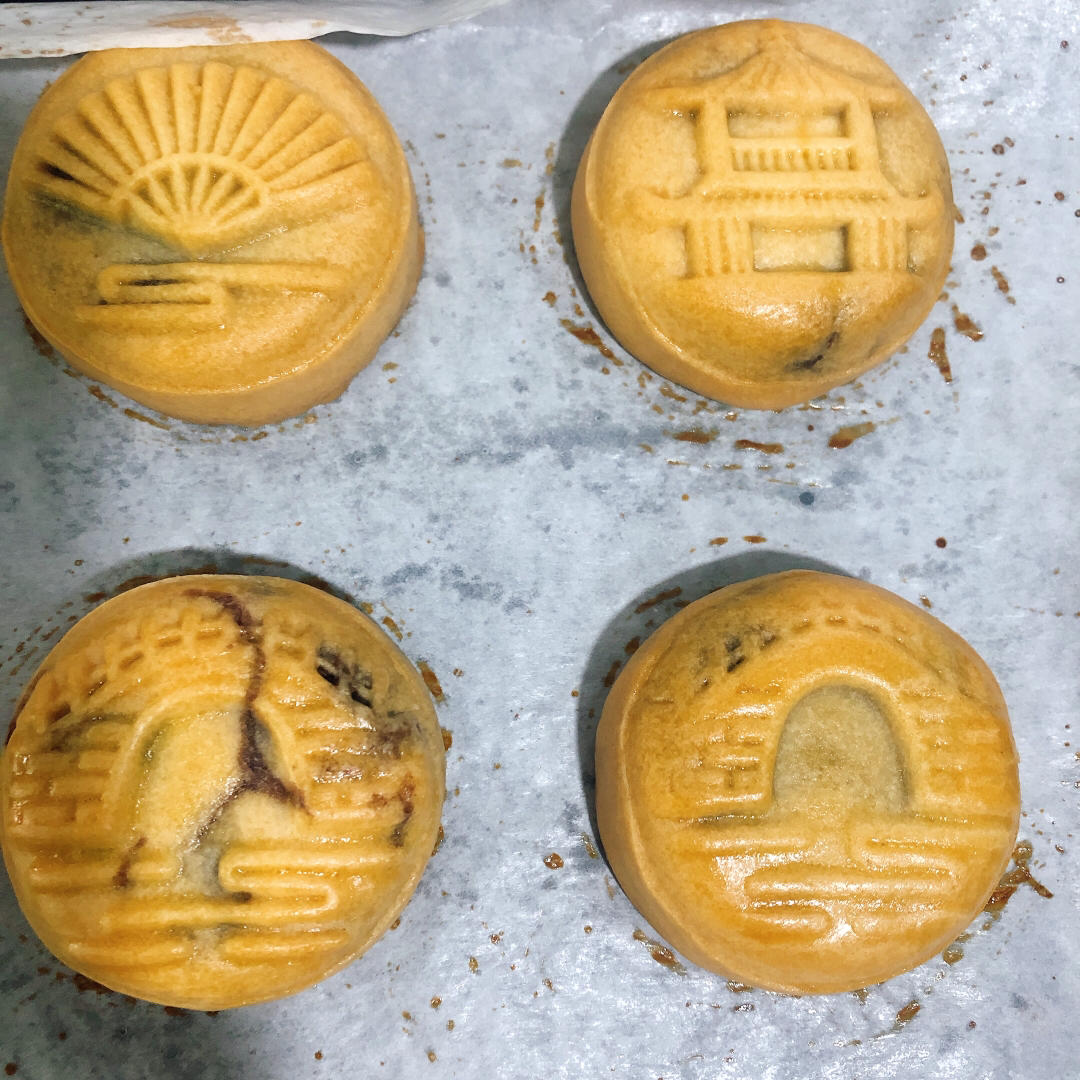 广式豆沙月饼