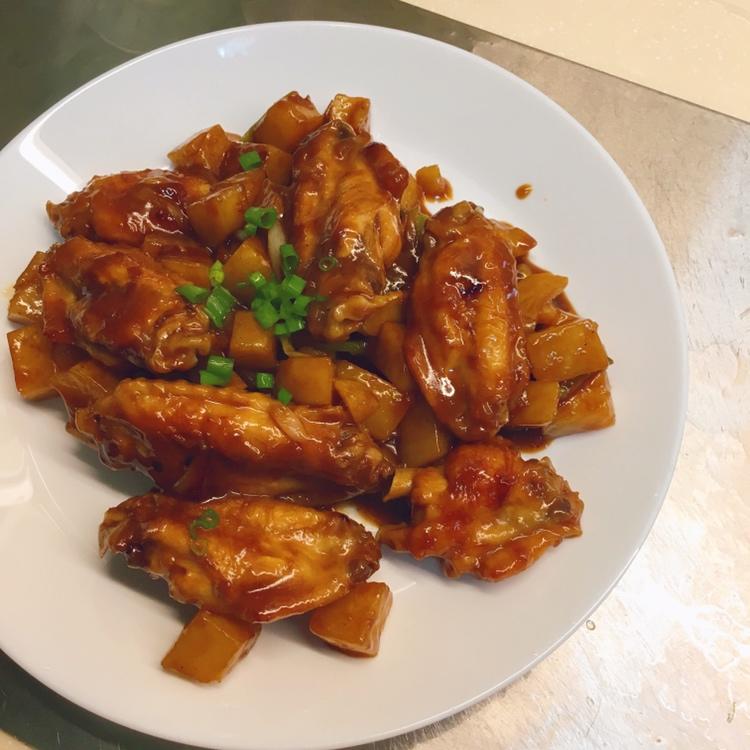 土豆烧鸡翅