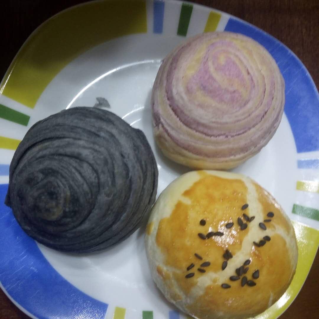 蛋黄酥~紫薯、抹茶、原味~花好月圆，中秋快乐~内附一次做六色蛋黄酥方法~