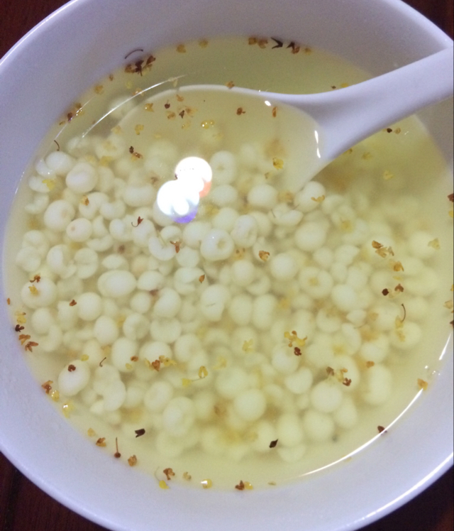 应季而食——桂花糖水鸡头米