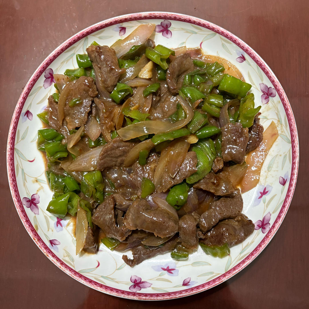 牛肉炒洋葱