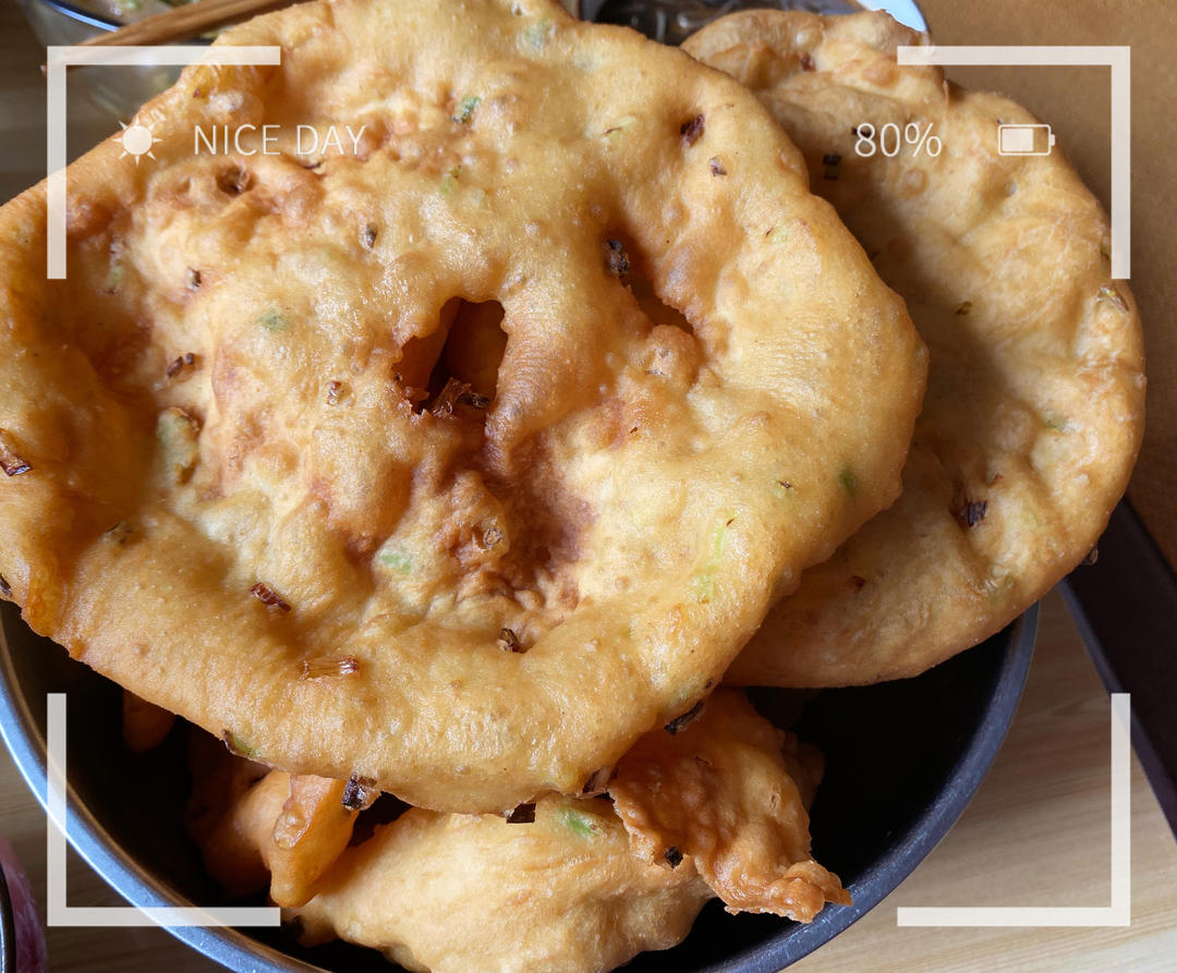 早餐店炸葱油饼 外酥里软 葱香味十足 附细节视频详解
