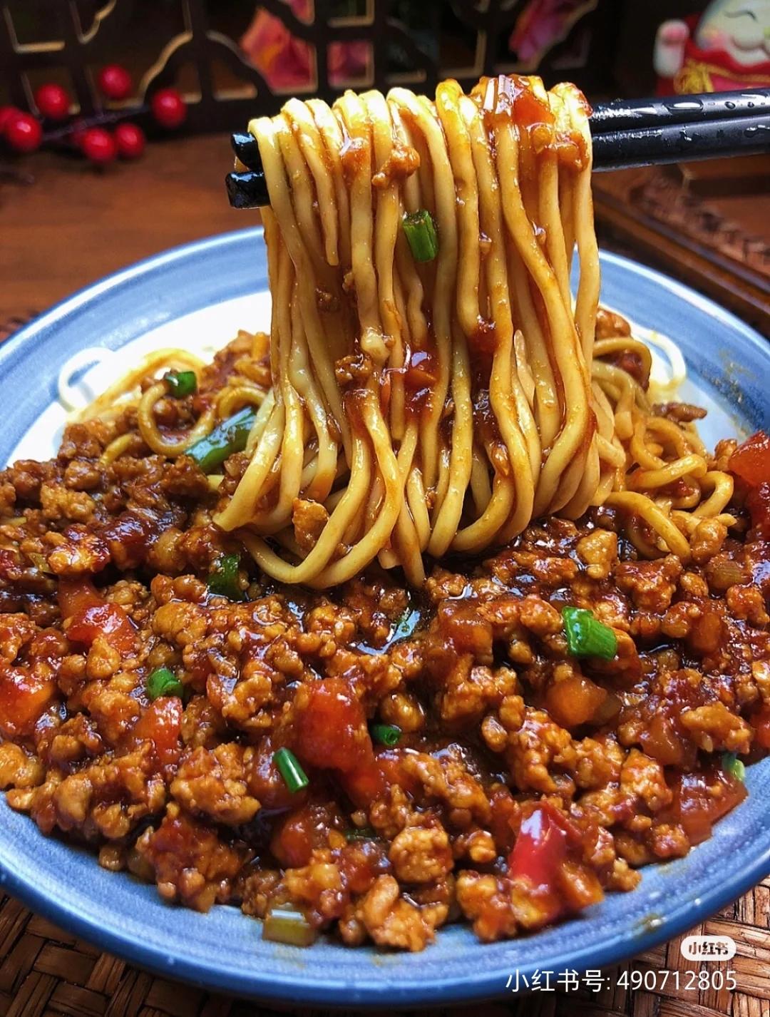 番茄肉酱面