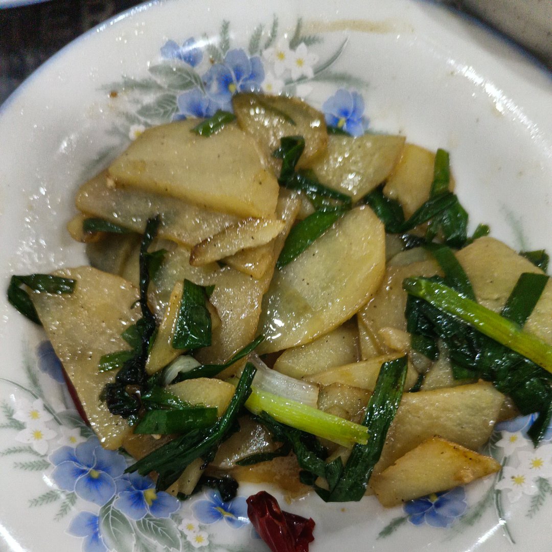 韭菜炒土豆片