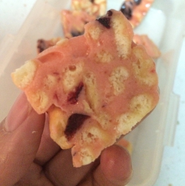 蔓越莓牛扎糖沙琪玛