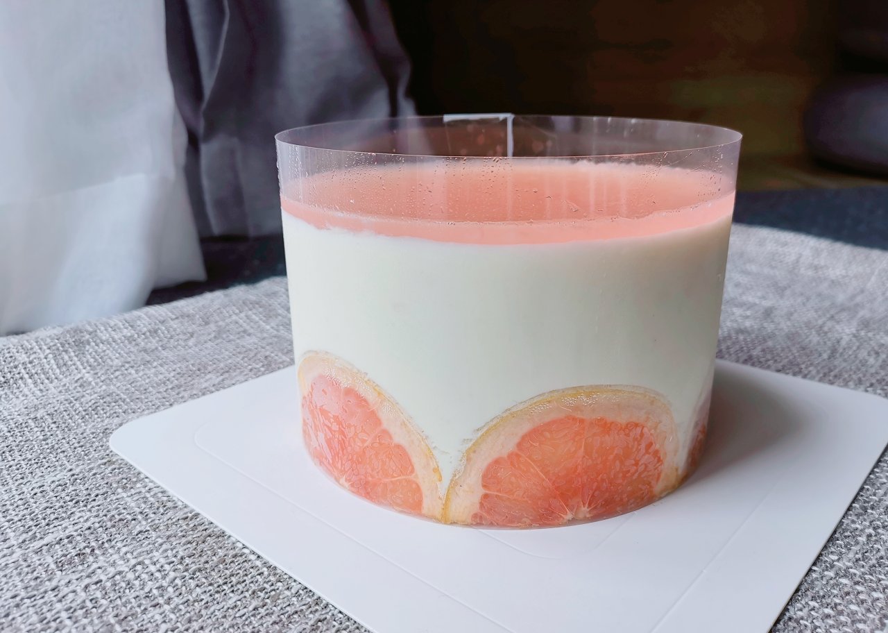 粉色西柚酸奶酪慕斯 |  Pinkkk Grapefruit & Sour Cream Mousse