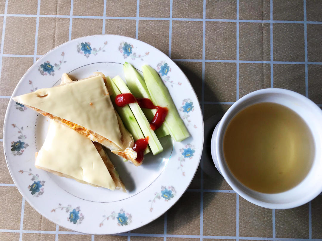 手抓饼版鸡蛋酥饼