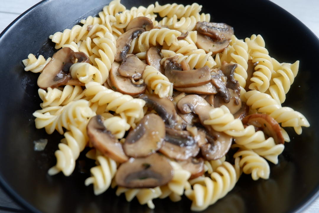 蘑菇意大利面#健康版本# Pasta with Sautéed Mushrooms