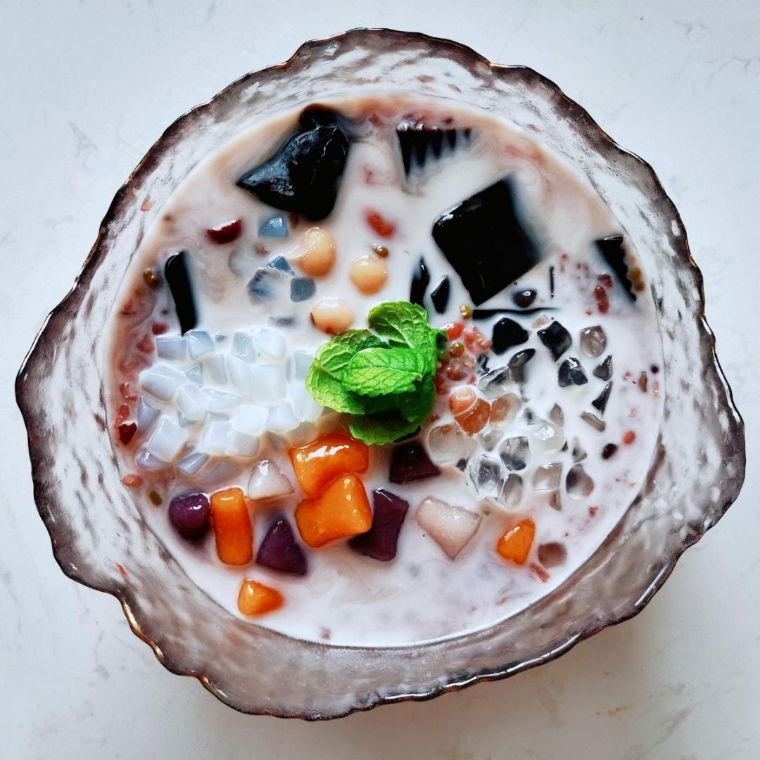 最简单芋圆烧仙草