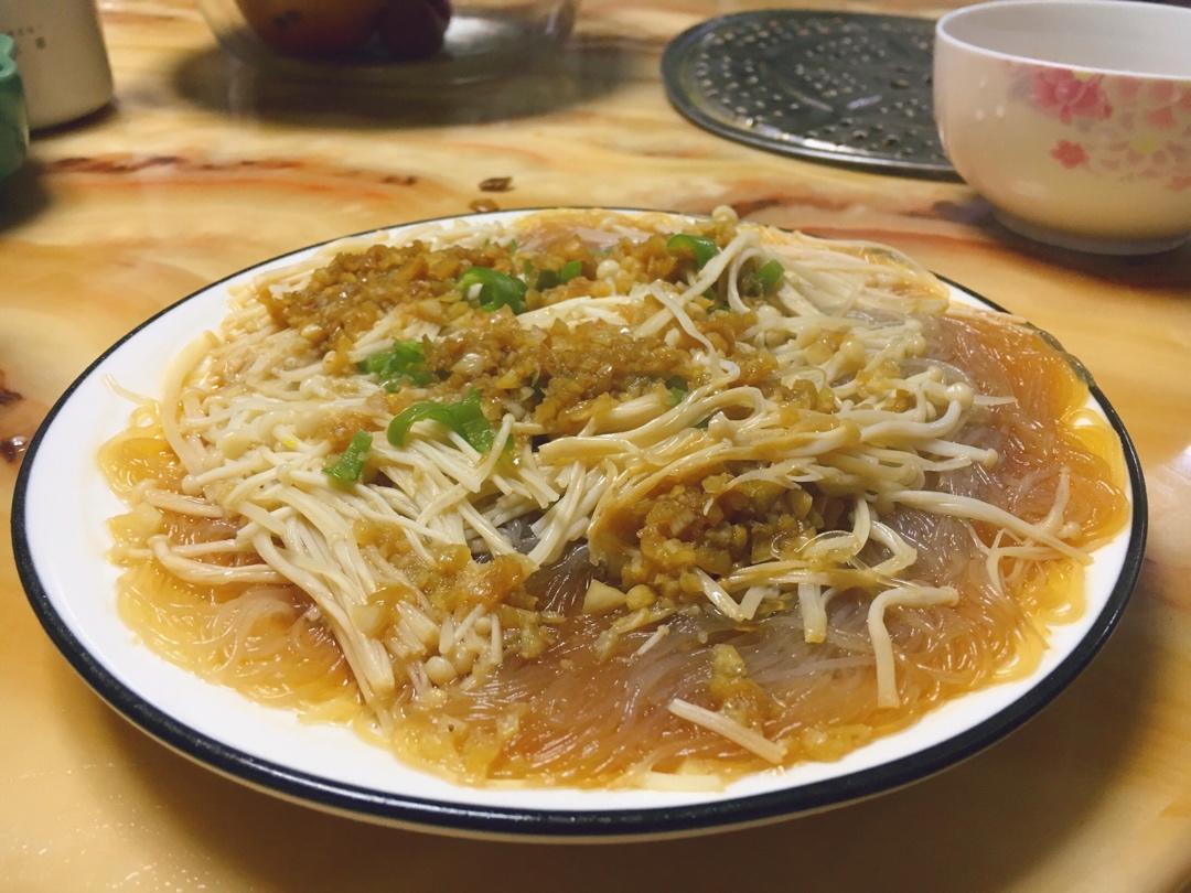 蒜蓉蒸金针菇粉丝（小心上瘾）