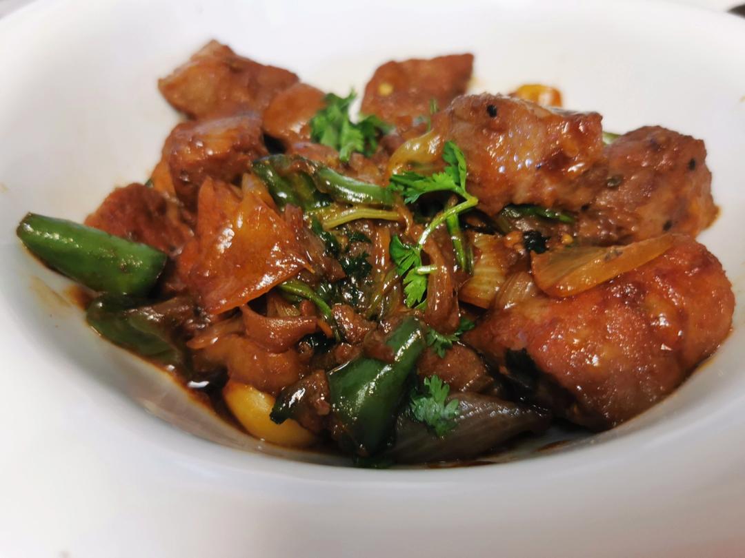 听起来就很好吃的黑椒蒜子牛肉粒