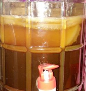 红茶菌苹果醋的做法 步骤3