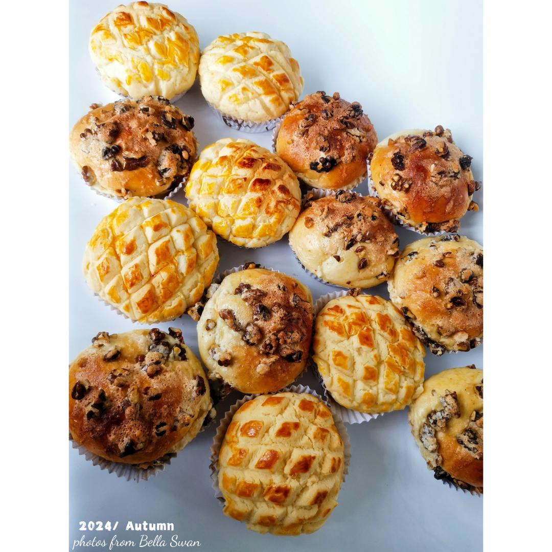 好吃到炸裂的港式菠萝包（附带制作酥皮的小视频）