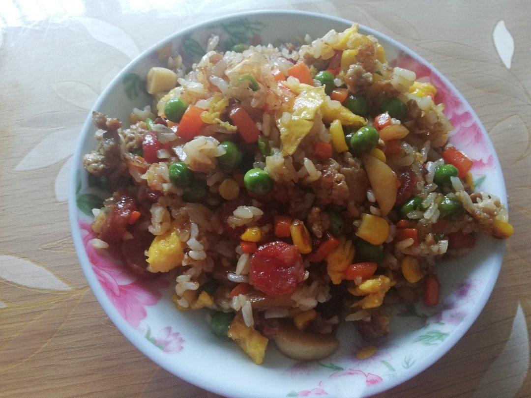时蔬鸡蛋炒饭（简单快手，宝宝爱吃）
