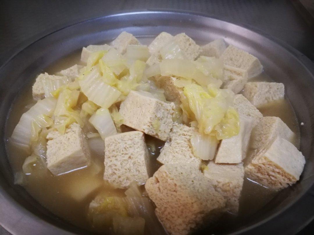 白菜炖冻豆腐