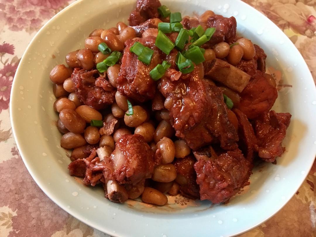 诺妈小厨007做的南乳花生烧排骨