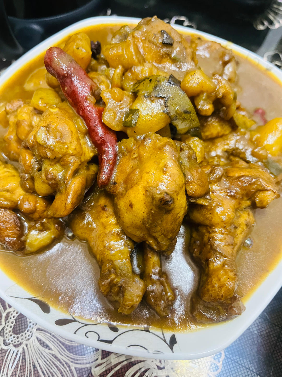 鸡腿炖土豆 上桌秒空盘 汤都喝干了！