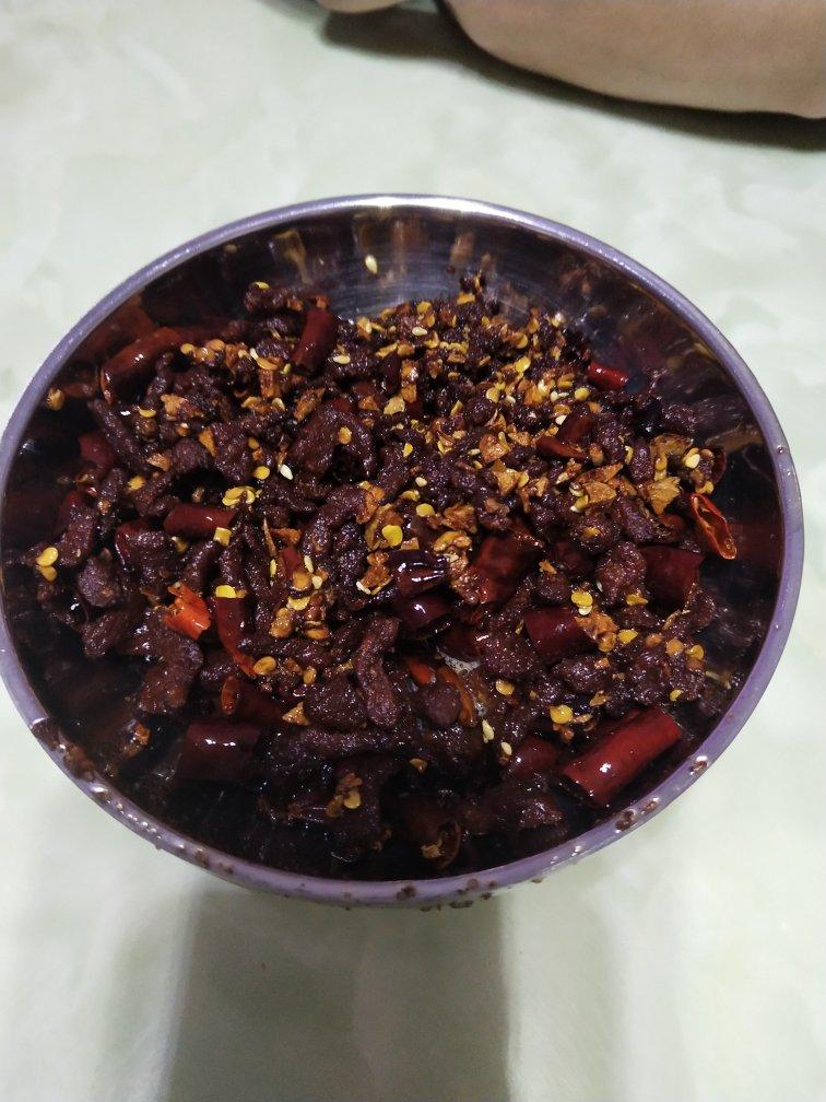 干煸牛肉油辣椒