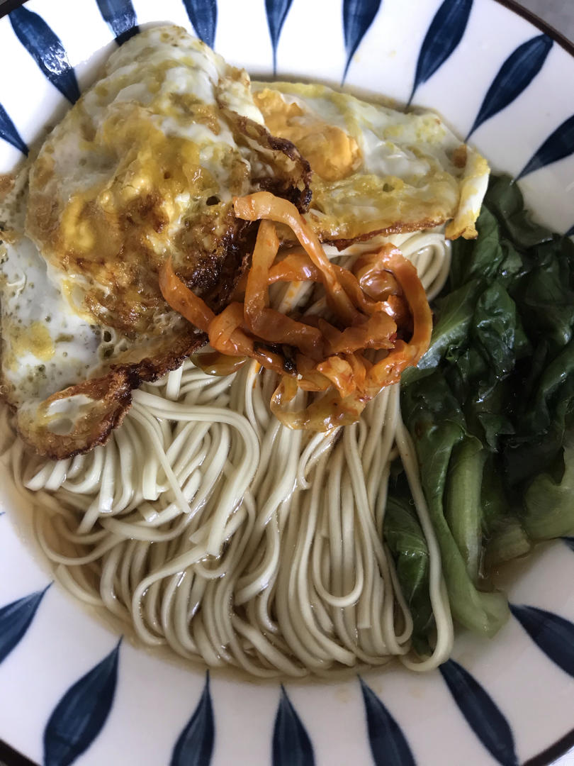 不能吃辣的日子做的早餐来一碗清汤面色香味俱全