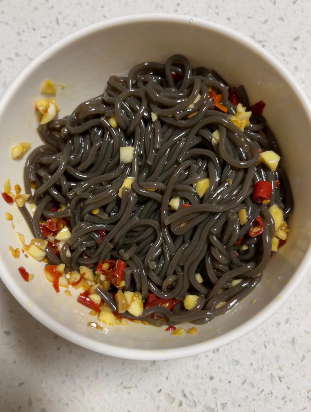 凉拌蕨根粉