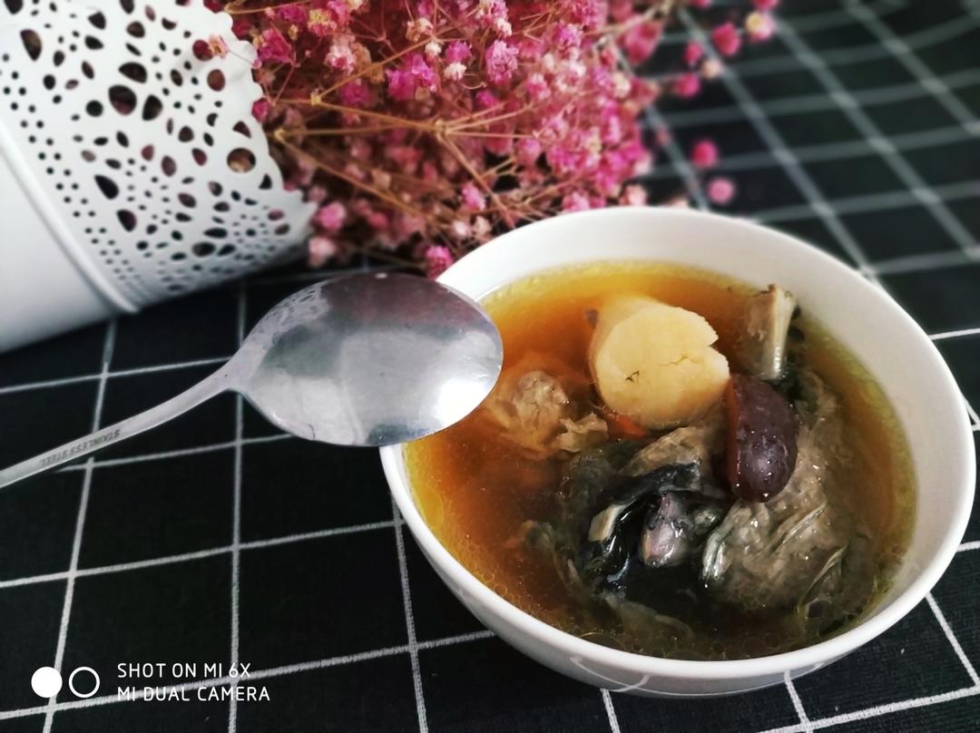 乌鸡汤（广东老火炖汤）