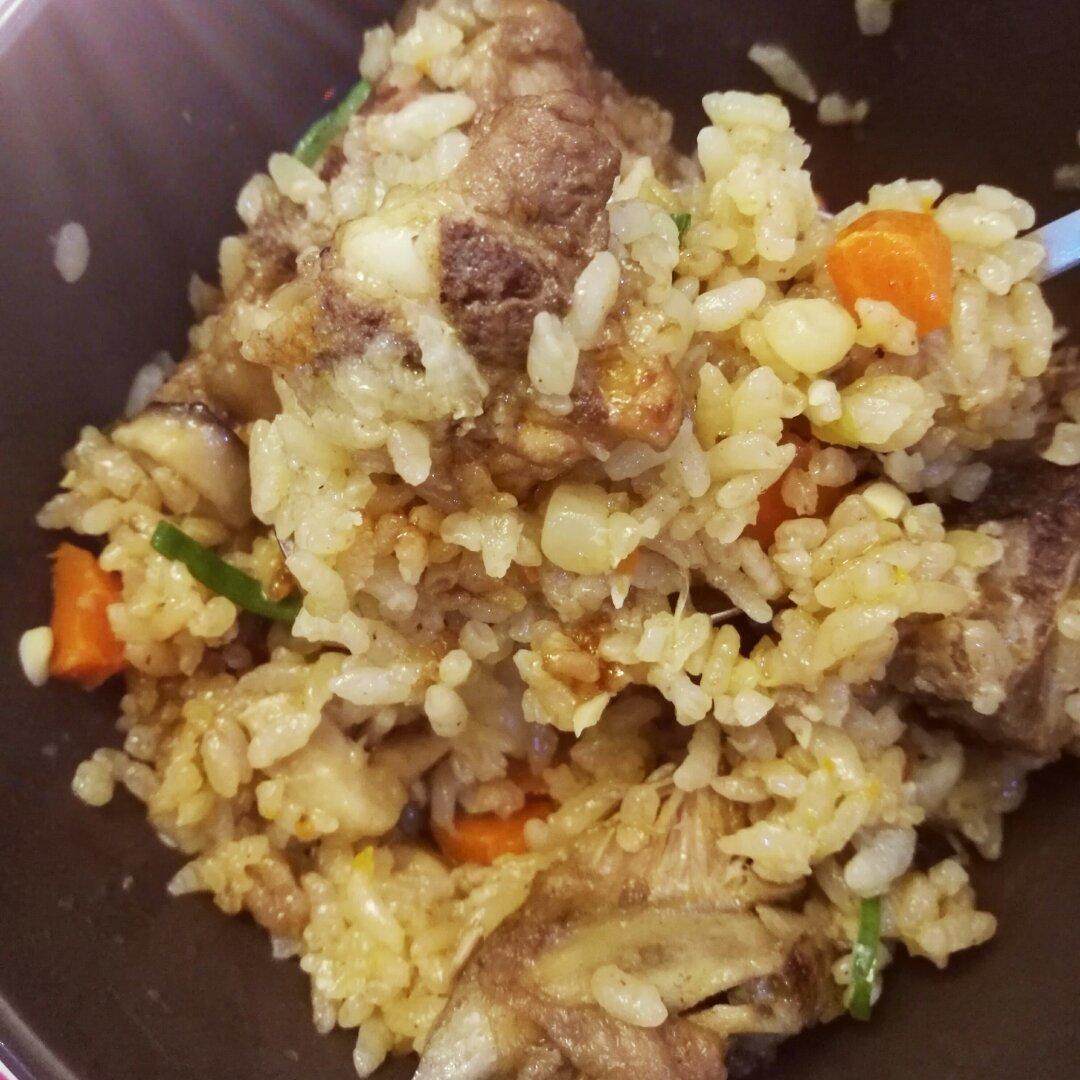喷香排骨焖饭（爆好吃）