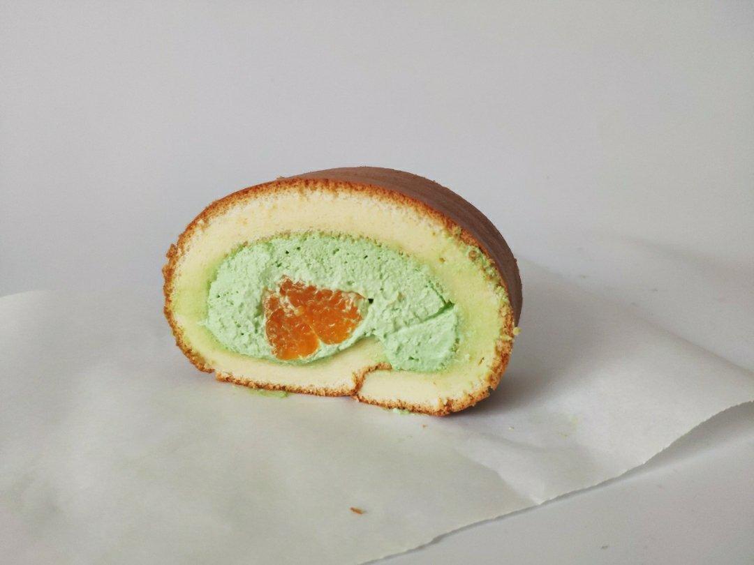 胖乎乎奶油芒果卷/不开裂不掉皮全过程详细图解烘焙视频/蛋糕篇6：「厚卷」