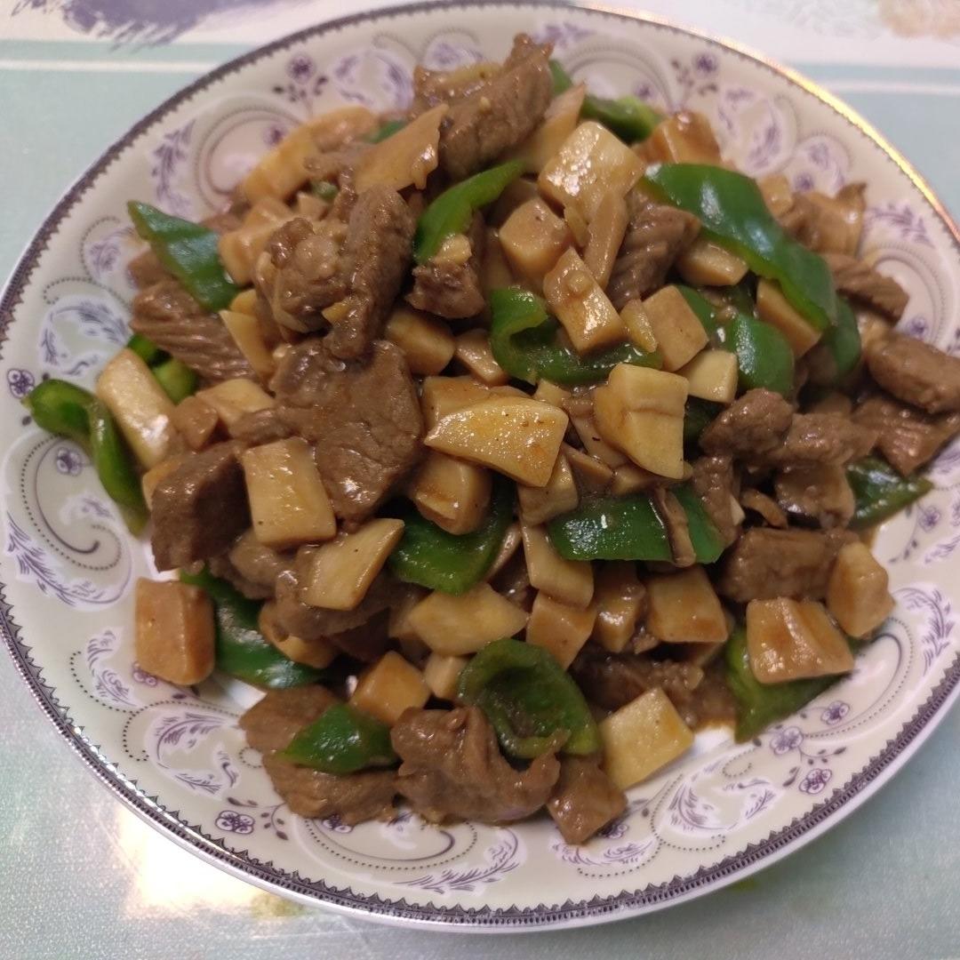 家常菜~杏鲍菇烧牛肉粒