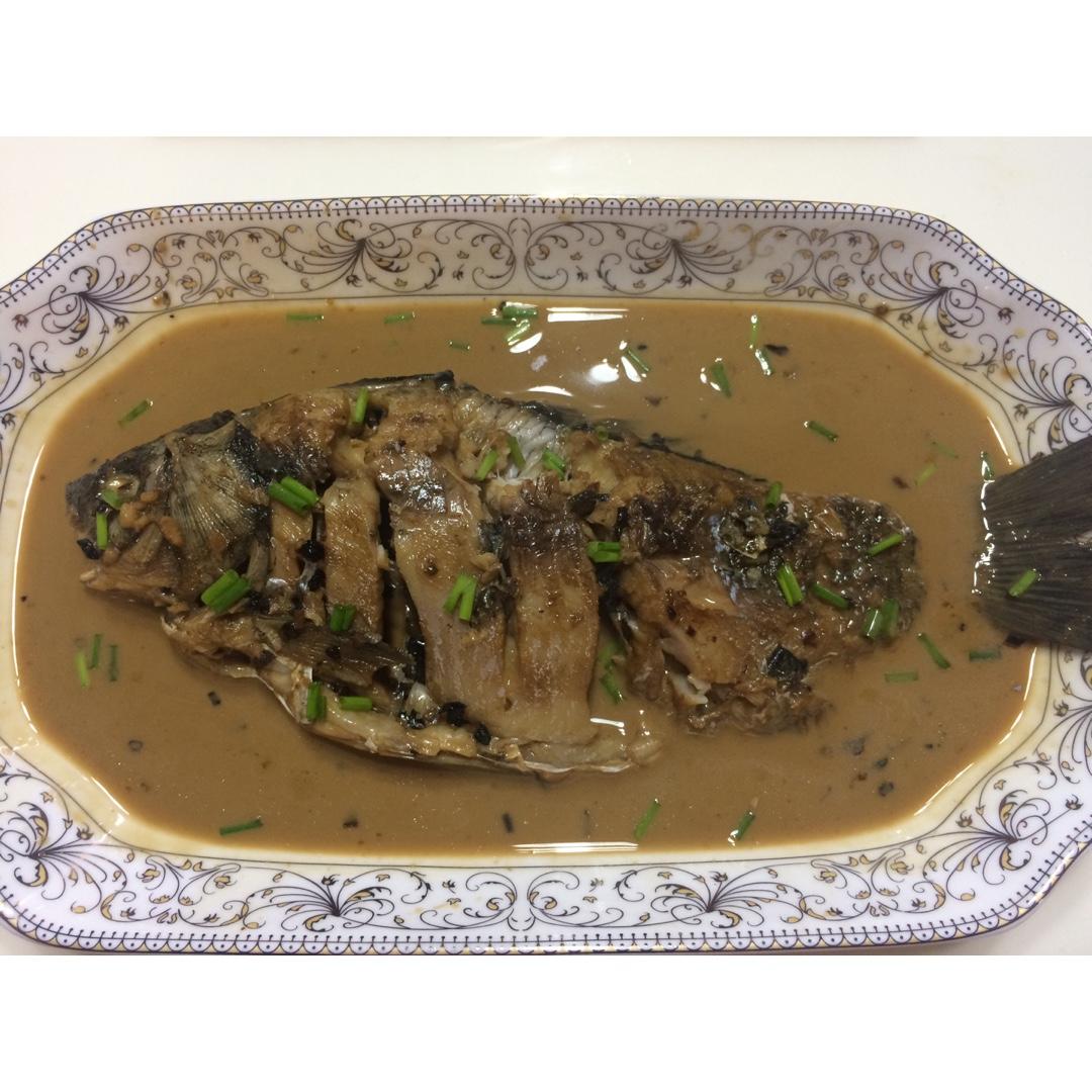 红烧鲫鱼