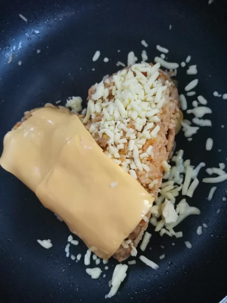 爱心番茄鸡肉芝士焗饭