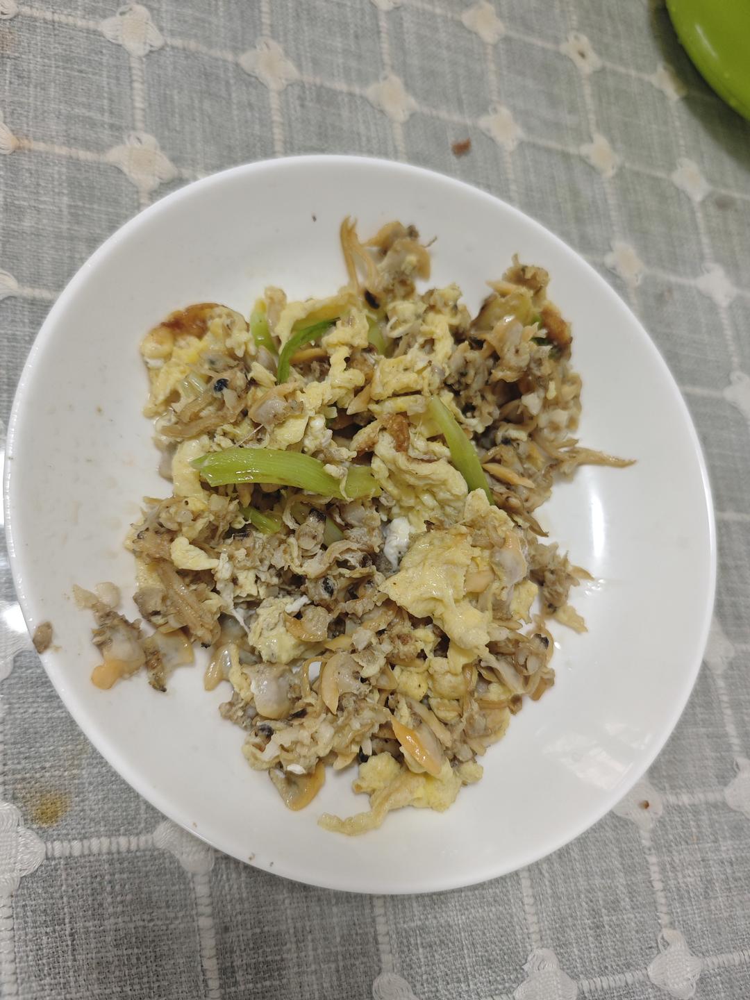 鲜蚬子肉嫩炒鸡蛋